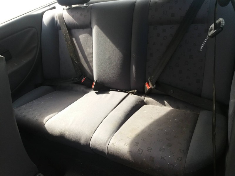 seat ibiza (6k1) 1.4   |   0.99 - ... | 1999 | 60 cv / 44 kw del año 1999