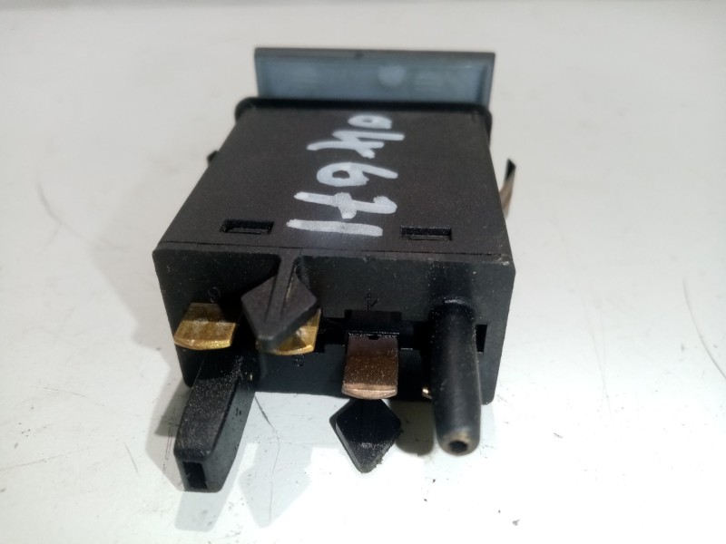 Recambio de interruptor para seat leon (1m1) stella referencia OEM IAM 1M1959621  