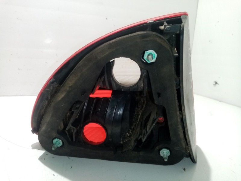 Recambio de piloto trasero derecho para seat leon (1m1) 1.9 tdi referencia OEM IAM 1M6945112  