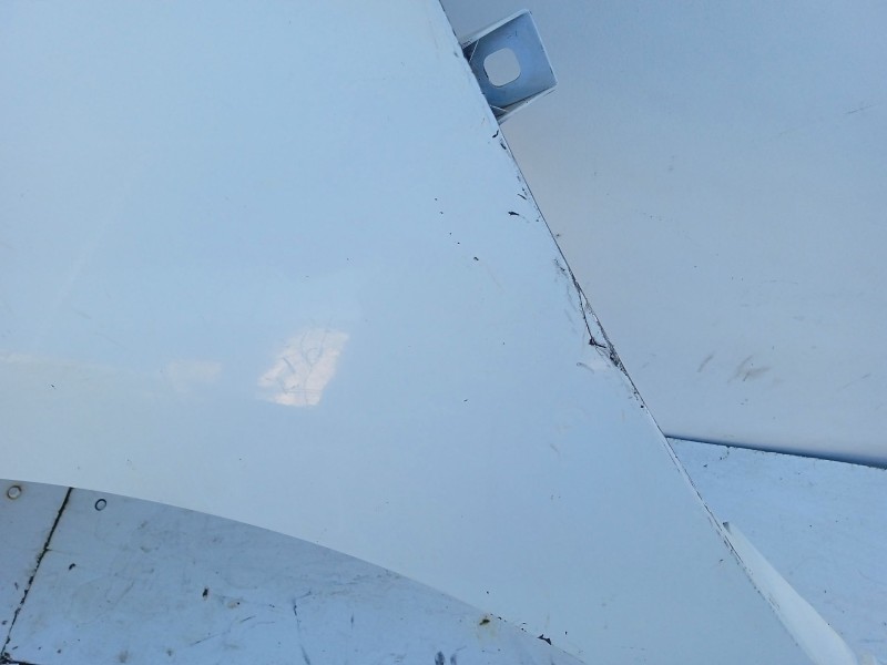 Recambio de aleta delantera izquierda para renault kangoo 1.5 dci diesel referencia OEM IAM 631011587R  