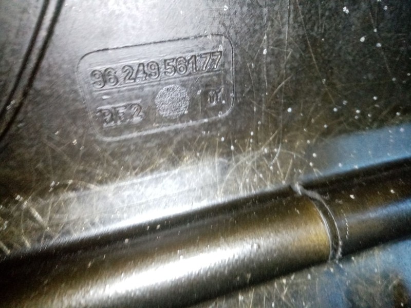 Recambio de bandeja trasera para citroën saxo (s0, s1) 1.4 vts referencia OEM IAM 9624956177  