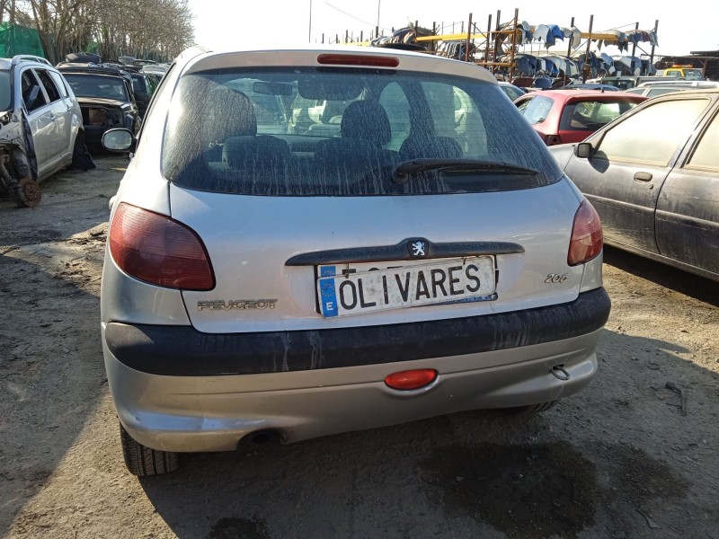 peugeot 206 fastback (2a/c) del año 2001