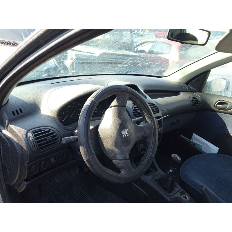 peugeot 206 fastback (2a/c) del año 2001