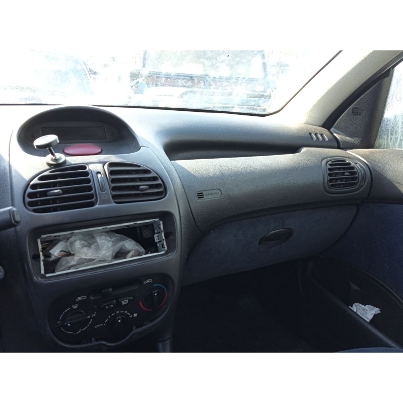 peugeot 206 fastback (2a/c) del año 2001