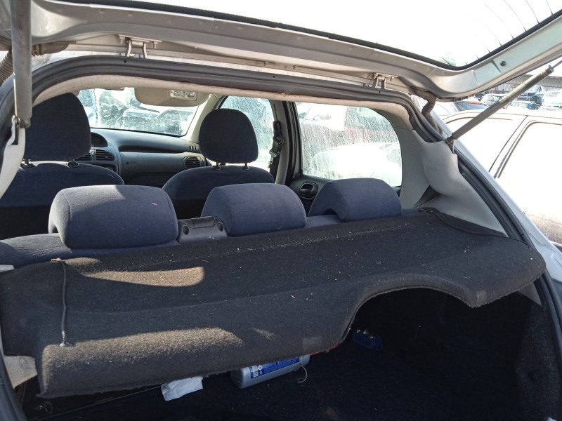 peugeot 206 fastback (2a/c) del año 2001