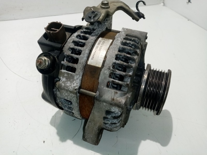 Recambio de alternador para toyota auris (_e15_) 1.4 d-4d (nde150_) referencia OEM IAM 270600N040 1042102320 