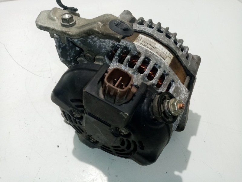 Recambio de alternador para toyota auris (_e15_) 1.4 d-4d (nde150_) referencia OEM IAM 270600N040 1042102320 