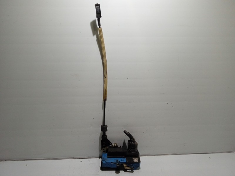 Recambio de cerradura puerta delantera izquierda para volvo v70 familiar referencia OEM IAM 30784976  