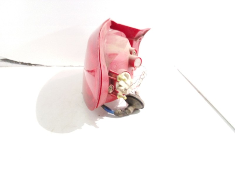 Recambio de piloto trasero derecho para chevrolet lacetti (j200) 1.6 referencia OEM IAM 96387725  