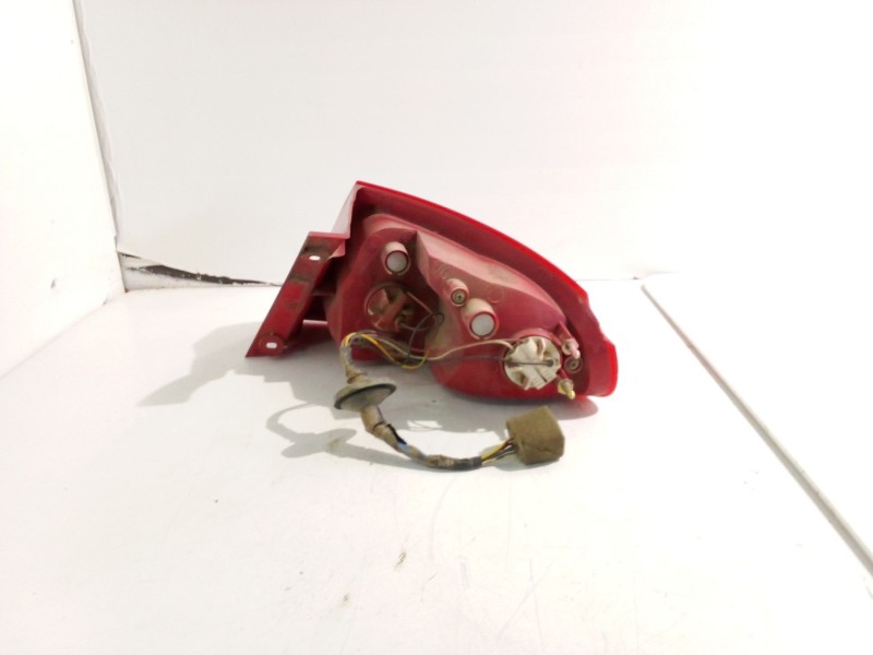 Recambio de piloto trasero izquierdo para chevrolet lacetti (j200) 1.6 referencia OEM IAM 96387724  
