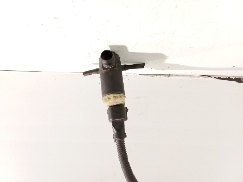 Recambio de bomba limpia para hyundai tucson (jm) 2.0 referencia OEM IAM 985102C100  