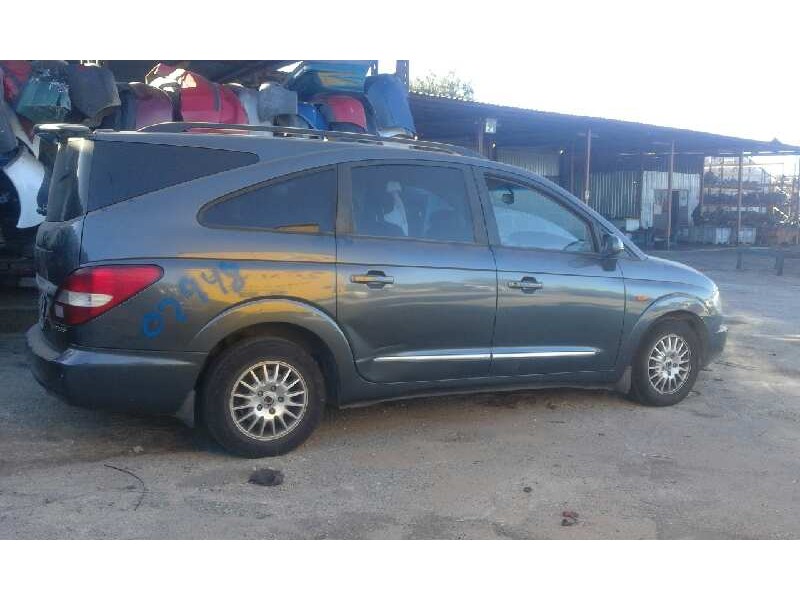 ssangyong rodius 2.7 turbodiesel cat   |   0.05 - ... | 2005 | 163 cv / 120 kw del año 2005