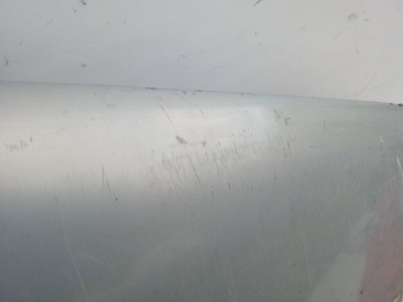 Recambio de aleta delantera derecha para renault scenic 1.9 dci diesel cat referencia OEM IAM 7751474883  