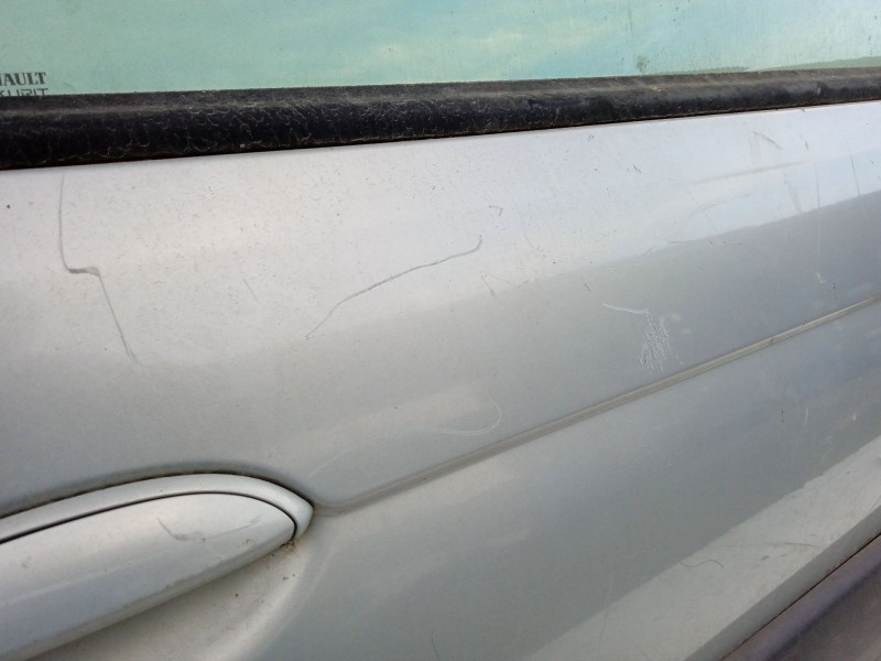 Recambio de puerta trasera derecha para renault scenic 1.9 dci diesel cat referencia OEM IAM 7751472408  