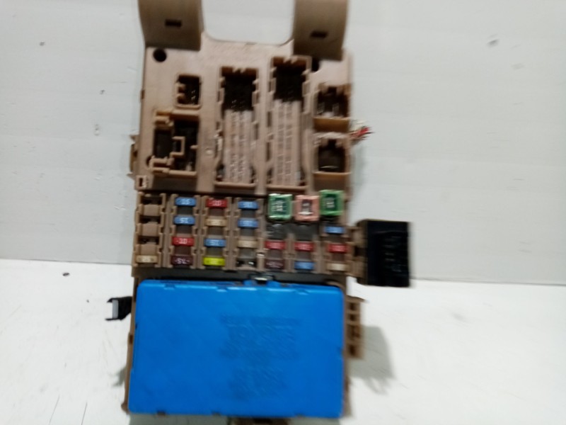 Recambio de caja reles / fusibles para toyota corolla (_e12_) 2.0 d-4d (cde120r_, cde120l_) referencia OEM IAM 8264102040  
