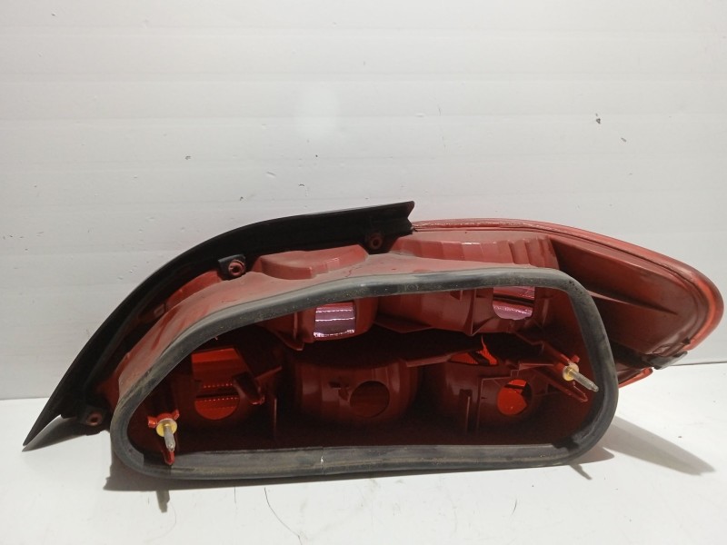 Recambio de piloto trasero izquierdo para peugeot 407 (6d_) 1.8 (6d6fzb) referencia OEM IAM 6350L5  