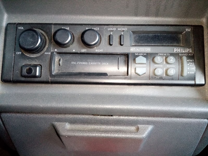 Recambio de sistema audio / radio cd para peugeot 309 ii (3c, 3a) 1.4 referencia OEM IAM NEWONEAR250  