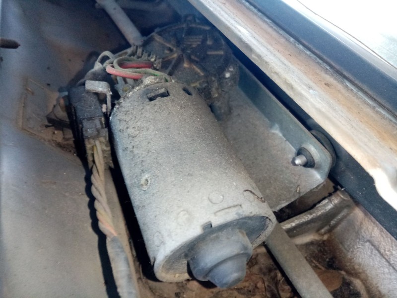 Recambio de motor limpia delantero para peugeot 309 ii (3c, 3a) 1.4 referencia OEM IAM 95615111  