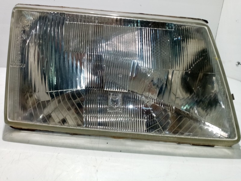 Recambio de faro derecho para peugeot 309 ii (3c, 3a) 1.4 referencia OEM IAM 620592  