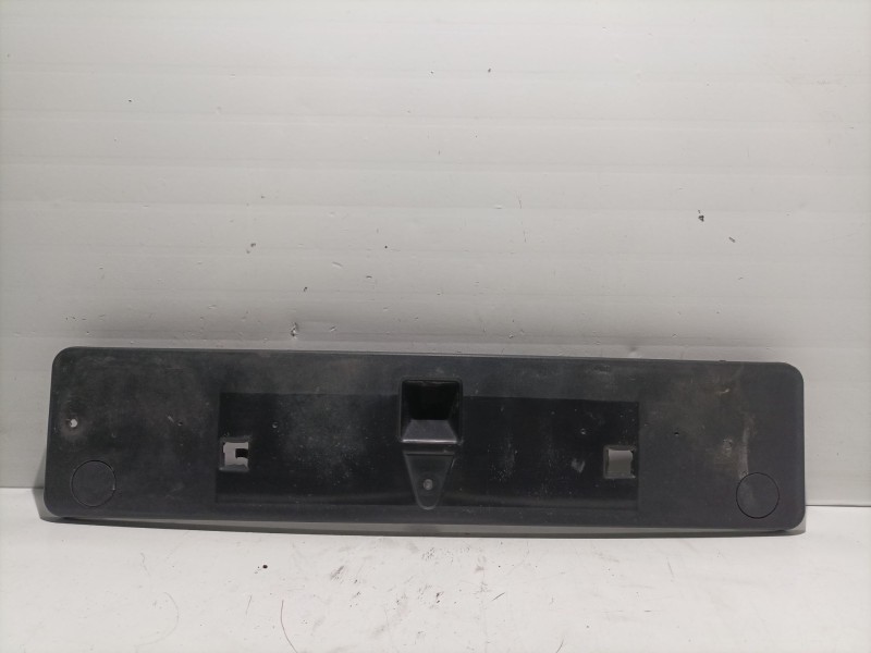 Recambio de moldura para mazda 6 sedán (gj, gl) 2.2 d (gj2fp) referencia OEM IAM GML850170B  