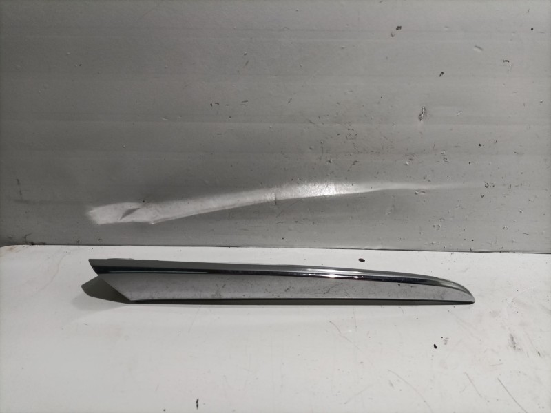 Recambio de moldura para mazda 6 sedán (gj, gl) 2.2 d (gj2fp) referencia OEM IAM GHK1508F0B  