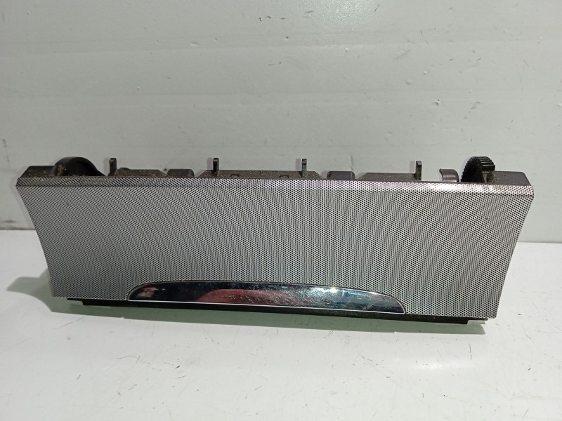 Recambio de cenicero para volkswagen passat b6 (3c2) 2.0 tdi 16v referencia OEM IAM 3C0863284  