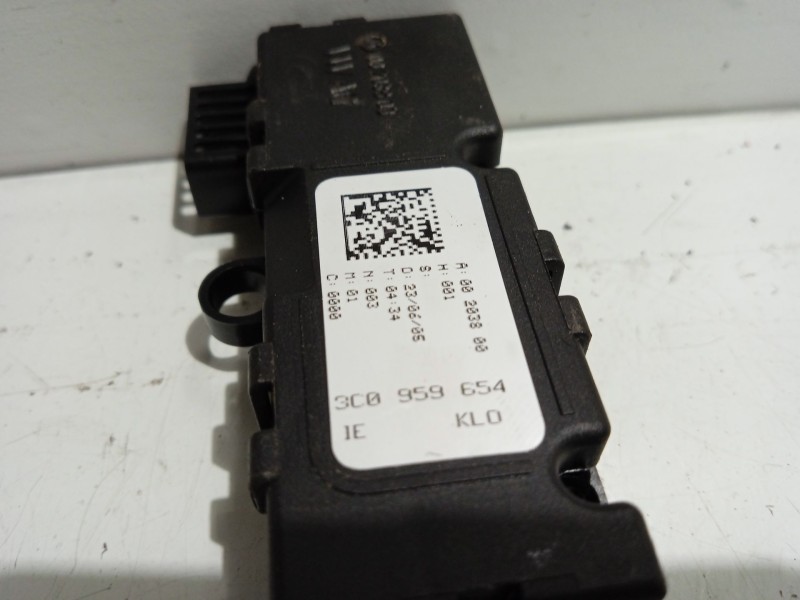 Recambio de sensor para volkswagen passat b6 (3c2) 2.0 tdi 16v referencia OEM IAM 3C0959654  