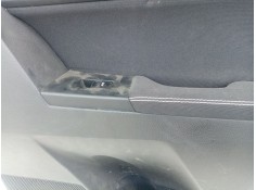 Recambio de guarnecido puerta trasera derecha para toyota auris ranchera familiar (_e18_) 2.0 d-4d (ade186_) referencia OEM IAM  2