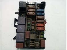 Recambio de caja reles / fusibles para renault laguna ii grandtour (kg0/1_) 1.9 dci (kg0g) referencia OEM IAM 8200283134  
