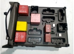Recambio de caja reles / fusibles para renault laguna ii grandtour (kg0/1_) 1.9 dci (kg0g) referencia OEM IAM 8200004201E   2