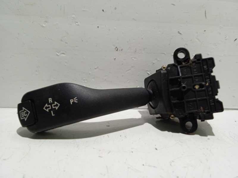 Recambio de mando intermitentes para bmw serie 5 berlina (e39) 520i exclusive referencia OEM IAM 8363668M  