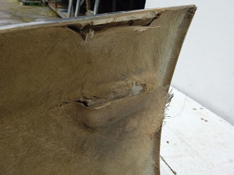 Recambio de paragolpes delantero para bmw 3 compact (e36) 318 tds referencia OEM IAM 51118132414  