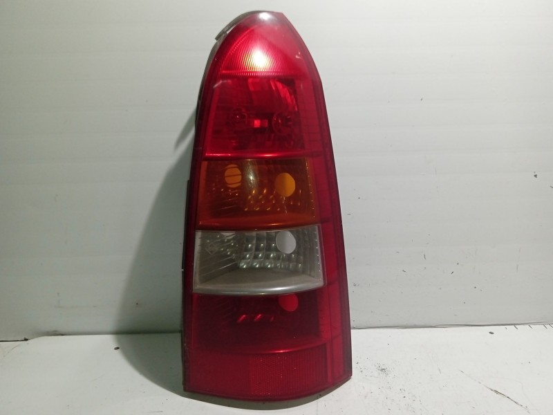 Recambio de piloto trasero derecho para opel astra g caravan referencia OEM IAM 6223019  