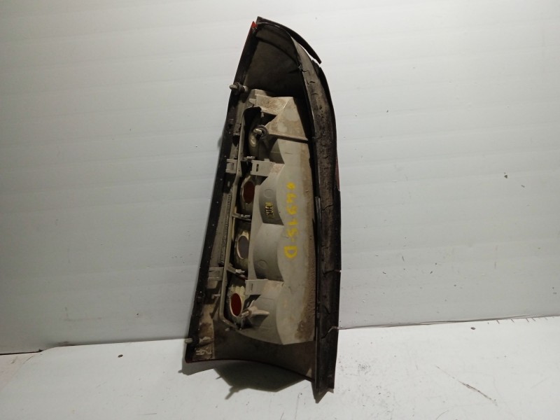 Recambio de piloto trasero derecho para opel astra g caravan referencia OEM IAM 6223019  