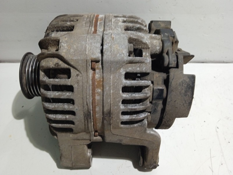 Recambio de alternador para opel astra g caravan referencia OEM IAM 6204079  