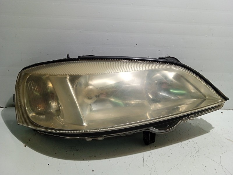 Recambio de faro derecho para opel astra g caravan referencia OEM IAM 90520878RH  