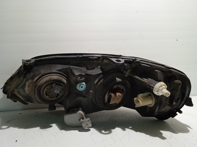Recambio de faro derecho para opel astra g caravan referencia OEM IAM 90520878RH  