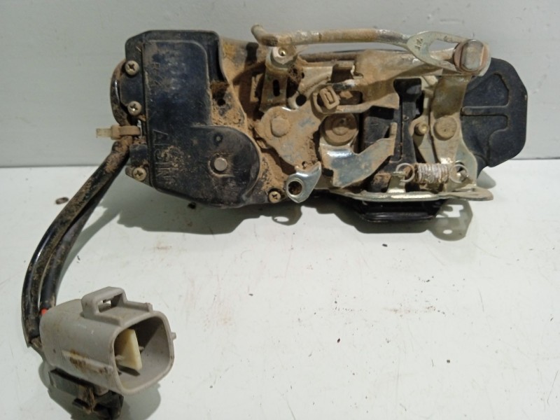 Recambio de cerradura puerta trasera izquierda para toyota rav 4 funcruiser (a1) referencia OEM IAM 6904042241  