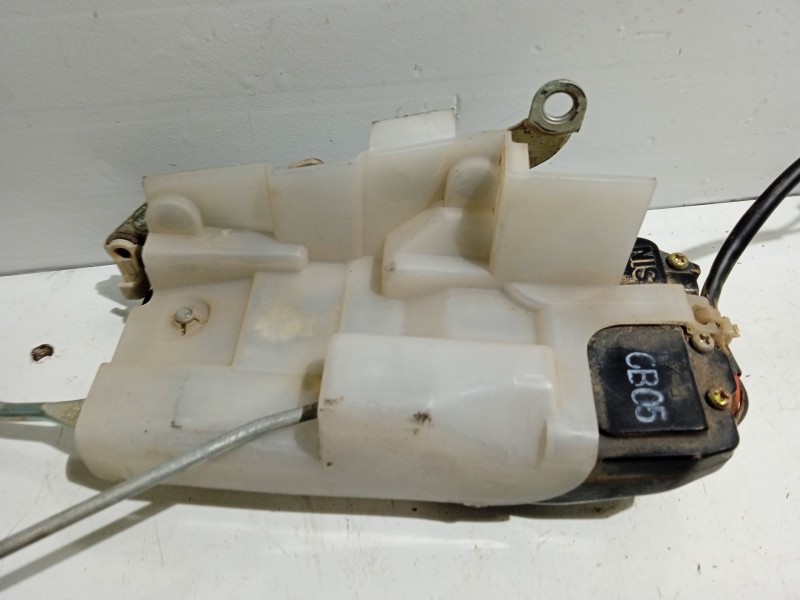 Recambio de cerradura puerta trasera derecha para toyota rav 4 funcruiser (a1) referencia OEM IAM 6903042221  