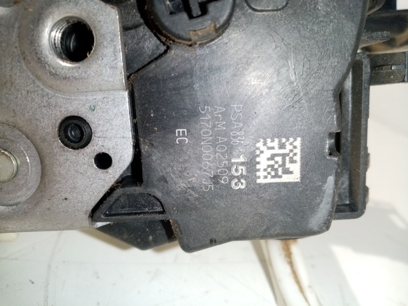 Recambio de cerradura puerta delantera izquierda para citroën c3 sx referencia OEM IAM 836153  