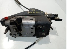 Recambio de cerradura puerta trasera izquierda para citroën c3 sx referencia OEM IAM 732314  