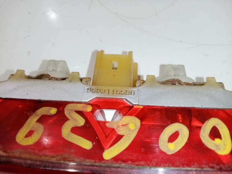 Recambio de piloto trasero central para citroën c3 sx referencia OEM IAM 9683116580  