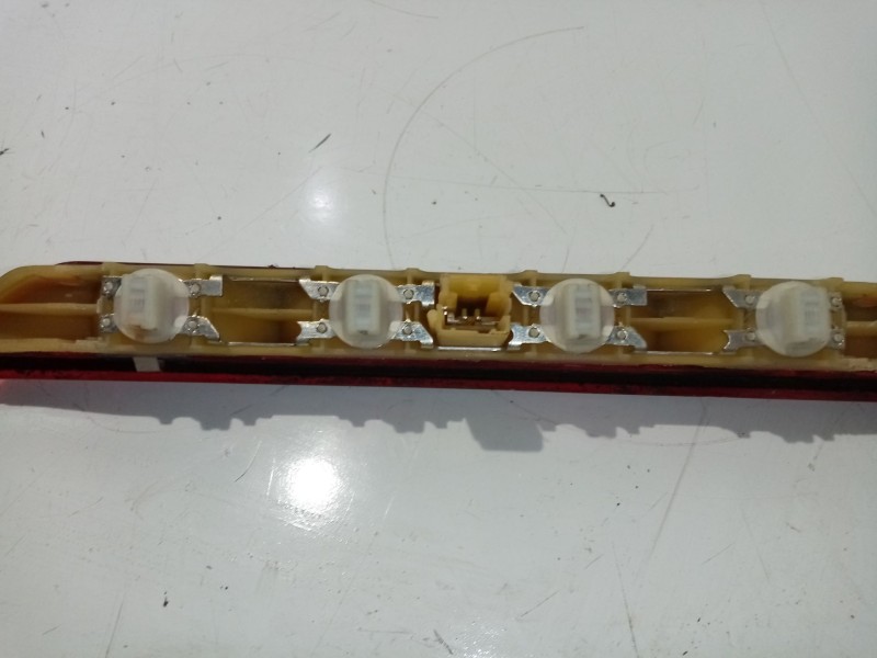 Recambio de piloto trasero central para citroën c3 sx referencia OEM IAM 9683116580  