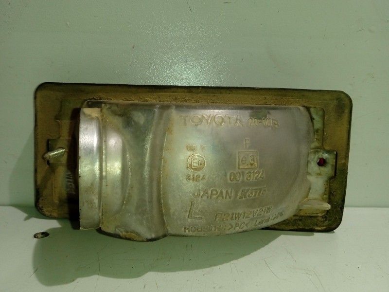 Recambio de faro antiniebla trasero izquierdo para toyota rav 4 funcruiser (a1) referencia OEM IAM 8121042030  