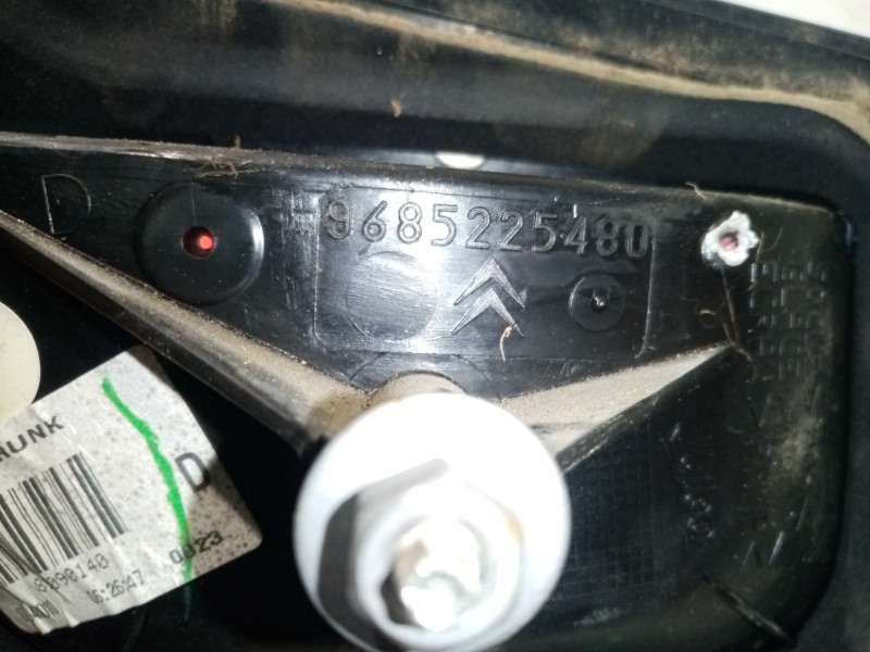 Recambio de piloto trasero derecho interior para citroën c3 sx referencia OEM IAM 9685225480  