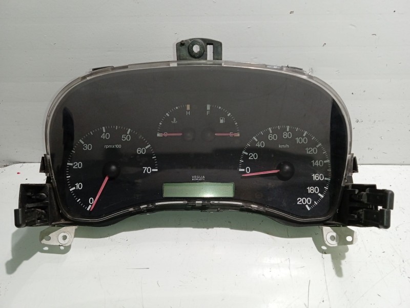 Recambio de cuadro instrumentos para fiat punto berlina referencia OEM IAM 46753574 90689 