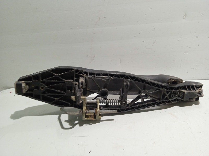 Recambio de maneta exterior trasera derecha para volvo xc90 d5 referencia OEM IAM 30649075  