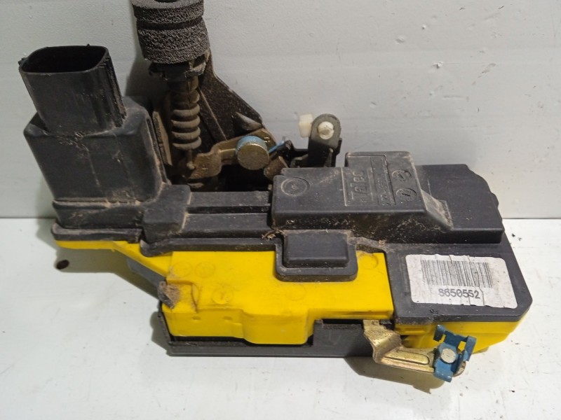 Recambio de cerradura puerta trasera izquierda para volvo xc90 d5 referencia OEM IAM 8650552  