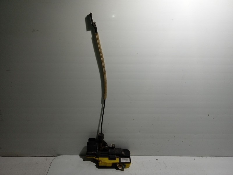 Recambio de cerradura puerta trasera izquierda para volvo xc90 d5 referencia OEM IAM 8650552  