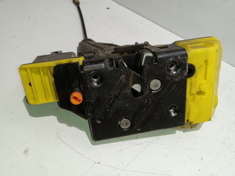 Recambio de cerradura puerta trasera derecha para volvo xc90 d5 referencia OEM IAM 8650554  